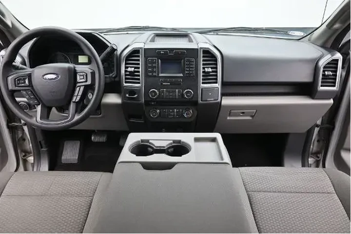 $19991 : Ford F-150 2017 4x2 XL 4dr S image 2