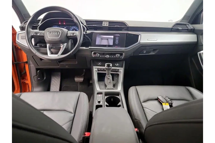 $22998 : Audi Q3 2021 AWD quattro S l image 9
