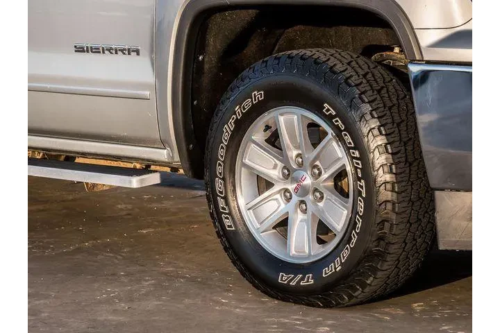 $22400 : GMC Sierra 1500 2016 4x4 SLE image 2