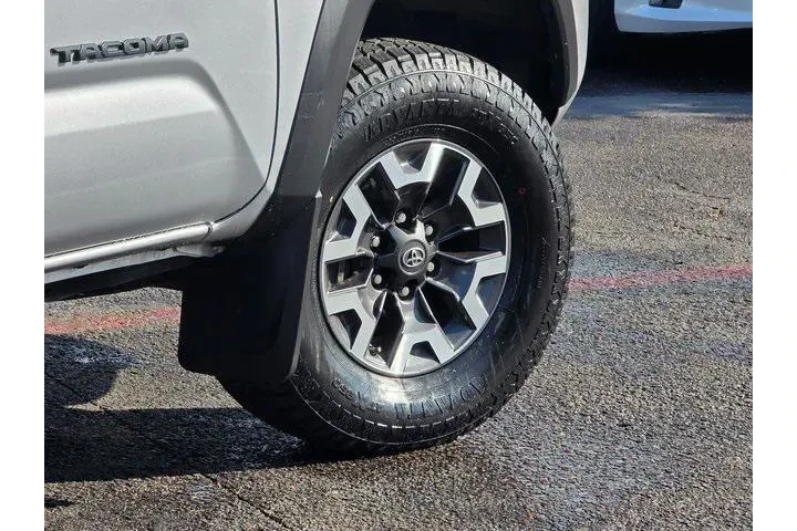 $31995 : Toyota Tacoma 2020 4x2 TRD O image 8