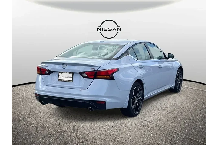 $20895 : Nissan Altima 2025 2.5 SR 4d image 8