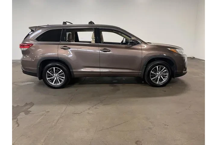 $24980 : Toyota Highlander 2017 AWD X image 2