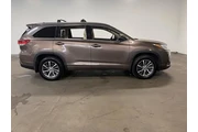 $24980 : Toyota Highlander 2017 AWD X thumbnail