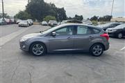 $7950 : 2014 Focus SE Hatchback thumbnail