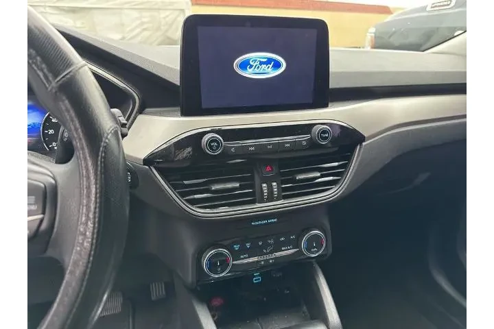 $16249 : Ford Escape Hybrid 2022 SE 4 image 10