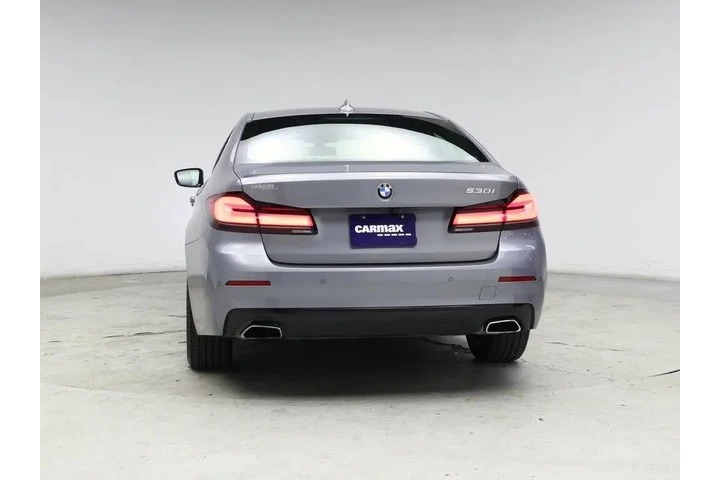 $27998 : BMW 5 Series 2023 530i 4dr S image 6