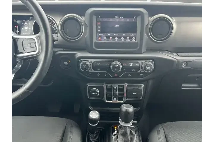 $26909 : Jeep Gladiator 2020 4x4 Spor image 3