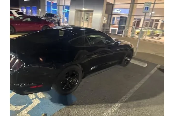 $14057 : Ford Mustang 2015 V6 2dr Fas image 7