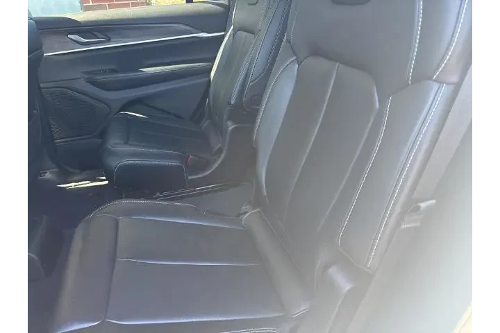 $37700 : Jeep Grand Cherokee L 2023 4 image 10