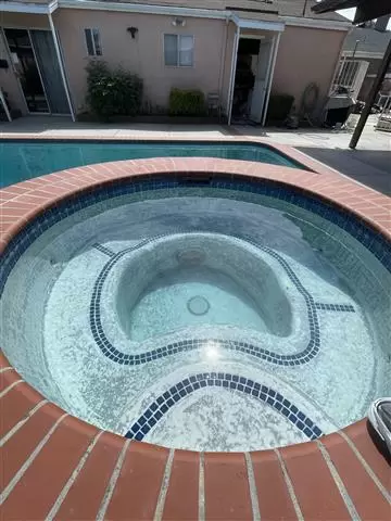 Yaqua Pool Service image 6