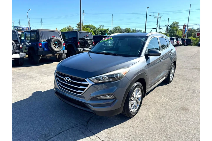 $12900 : 2017 Tucson SE AWD image 6