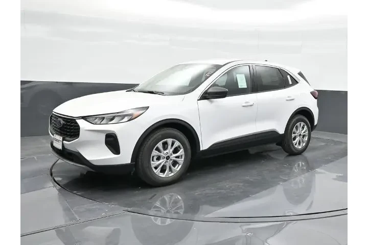 $21698 : Ford Escape 2024 Active 4dr image 1