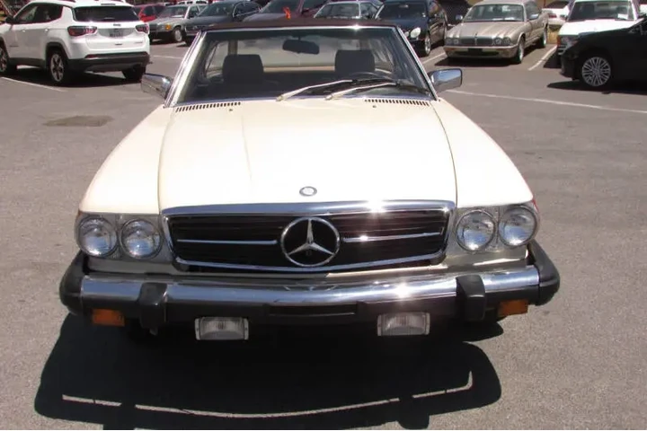 $25995 : 1982 Mercedes-Benz 380-Class image 10