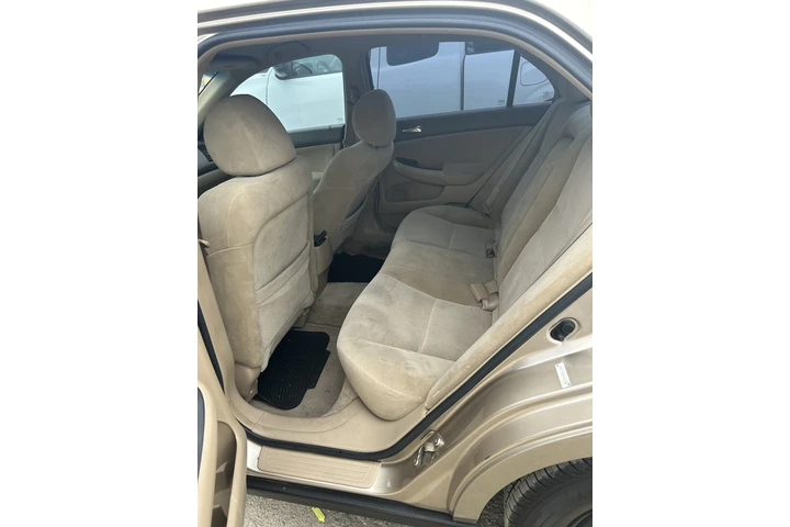 $6500 : 2005 Honda Accord LX image 7
