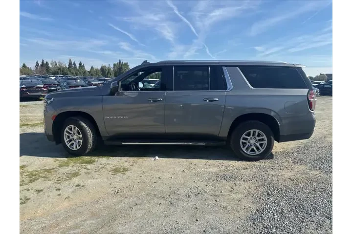 $33999 : Chevrolet Suburban 2022 4x2 image 8
