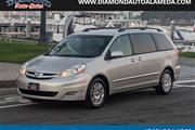 $12988 : 2010 Sienna XLE Ltd thumbnail