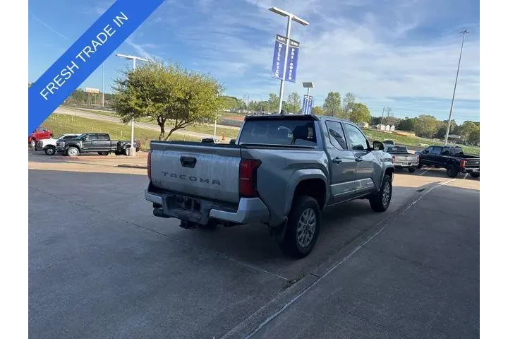 $37488 : Toyota Tacoma 2024 4x4 SR5 4 image 8