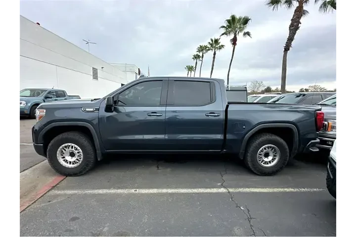 $40000 : GMC Sierra 1500 2021 4x4 AT4 image 4