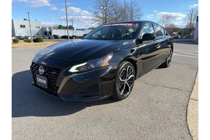$21441 : Nissan Altima 2024 2.5 SR 4d image 3