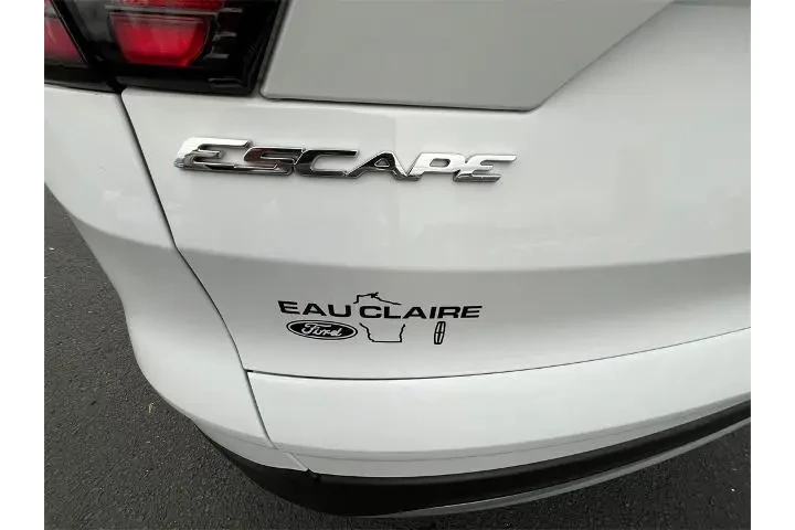 $8500 : Ford Escape 2017 AWD SE 4dr image 10