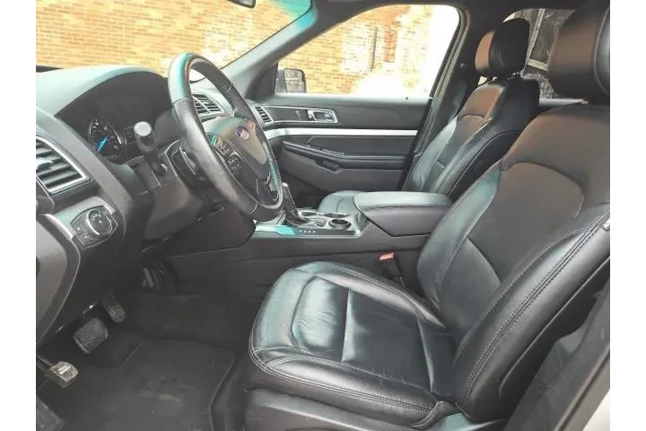 $12750 : Ford Explorer 2016 XLT 4dr S image 7