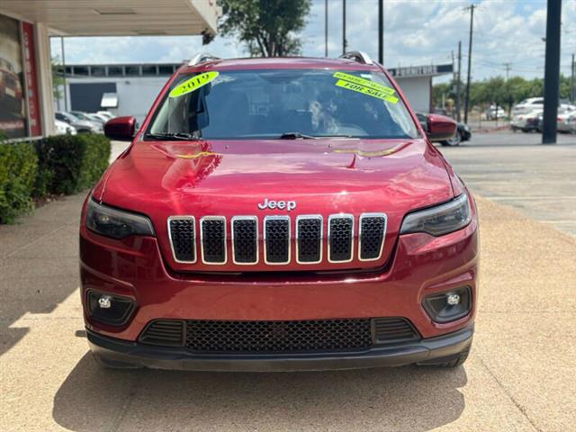 $16900 : 2019 Cherokee Latitude image 4