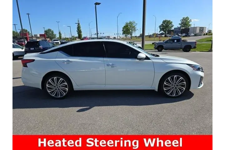 $26000 : Nissan Altima 2023 AWD 2.5 S image 6