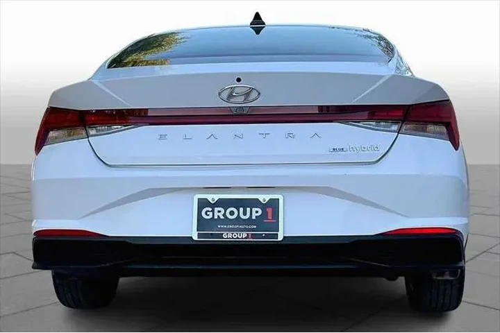 $20497 : Hyundai ELANTRA Hybrid 2023 image 3