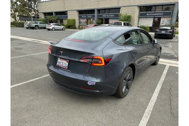 2023 Model 3 image 4