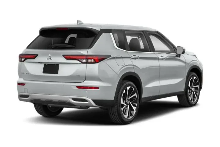 $24997 : Mitsubishi Outlander 2023 ES image 3