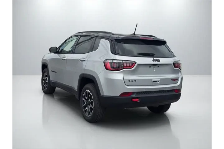 $24999 : Jeep Compass 2024 4x4 Trailh image 7