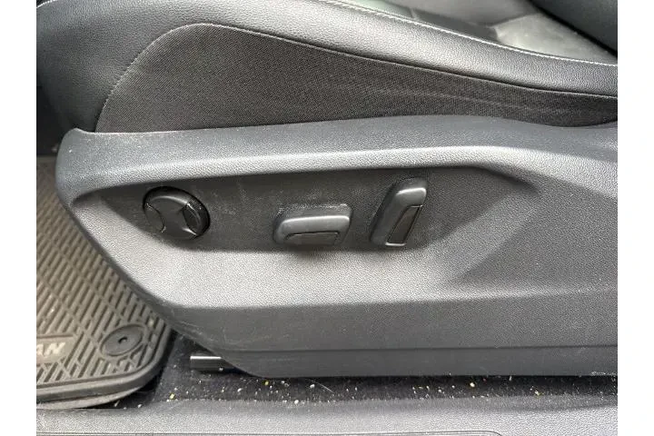 Volkswagen Tiguan 2018 AWD 2 image 8