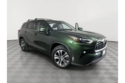 2023 Highlander XLE en Madison