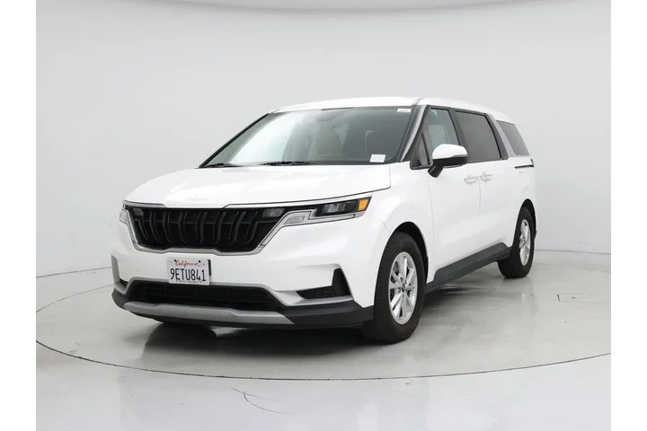 $33998 : Kia Carnival 2023 LX 4dr Min image 4