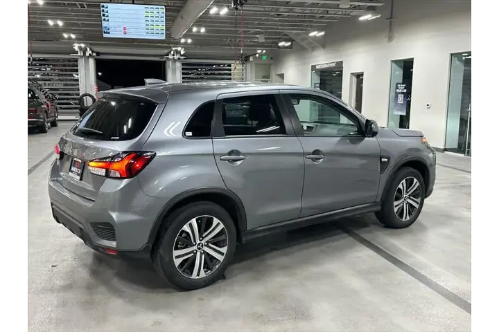$22552 : Mitsubishi Outlander Sport 2 image 7