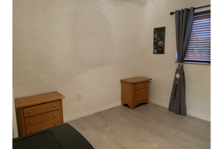 $850 : Cuarto image 1