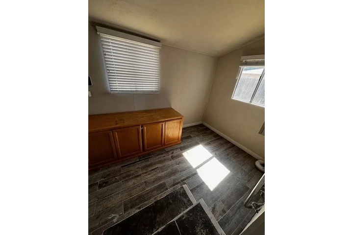 $900 : ¡Encantadora casa renovada! image 4