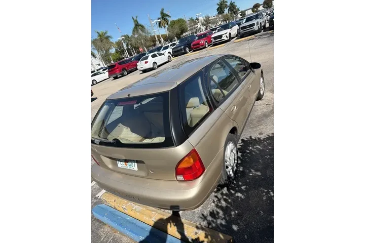 $1590 : Saturn S-Series 1998 SW2 4dr image 5