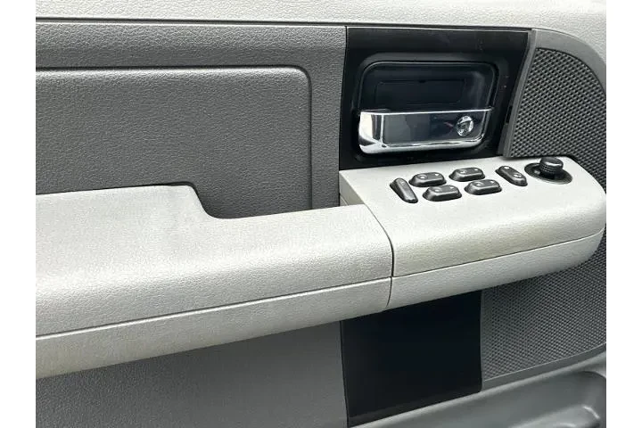 $11990 : Ford F-150 2005 4dr SuperCre image 10