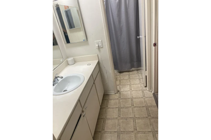 $675 : Panorama city image 5