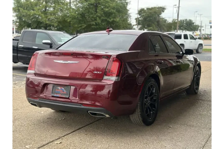 $20499 : 2019 300 Touring image 9