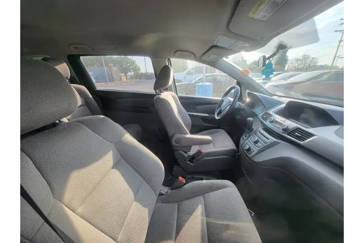 $12967 : Honda Odyssey 2017 LX 4dr Mi image 8