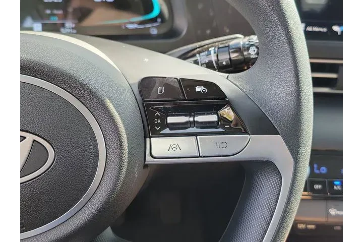 $22565 : Hyundai ELANTRA Hybrid 2025 image 6