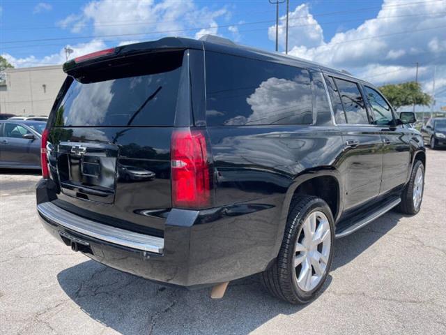 $18900 : 2017 Suburban Premier image 6