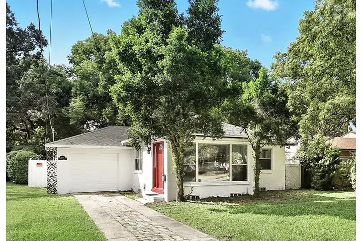 $1600 : HOUSE AVAILABLE IN ORLANDO FL image 3