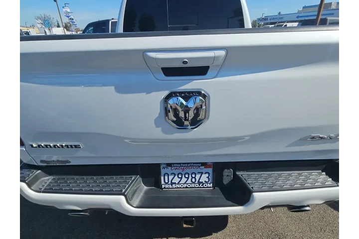 $32500 : Ram 1500 2020 4x4 Laramie 4d image 8