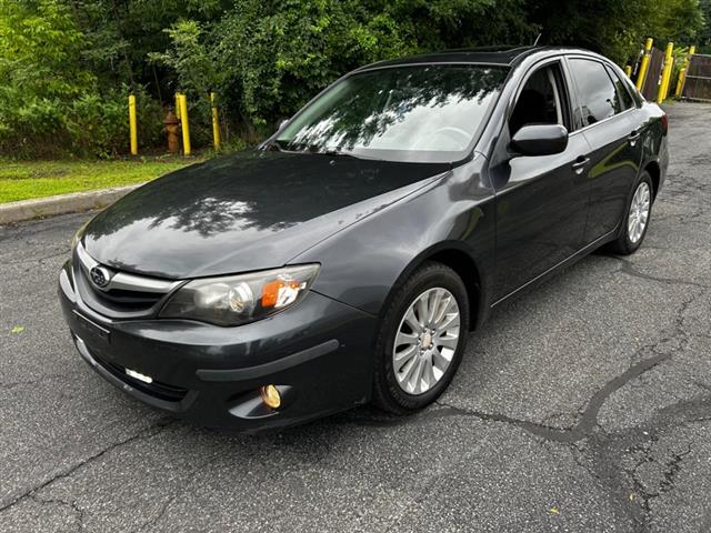 2011 Impreza 2.5i Premium 4-D image 7