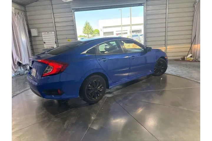 $12699 : Honda Civic 2016 LX 4dr Seda image 5