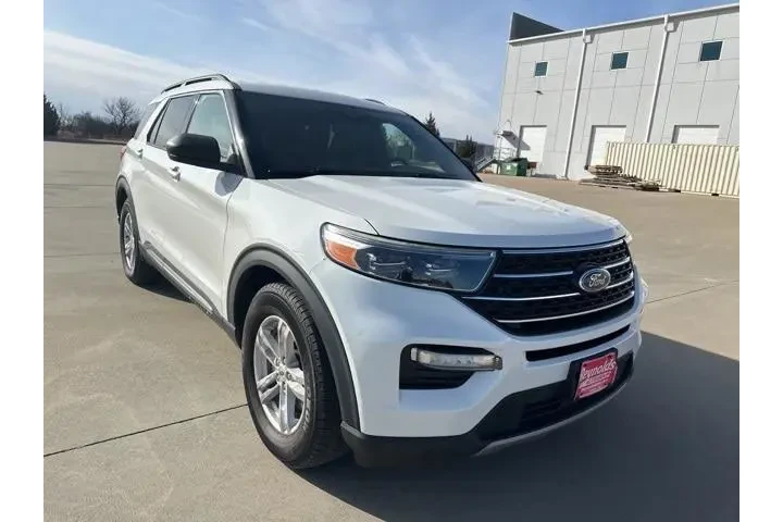 $18094 : Ford Explorer 2020 XLT 4dr S image 3