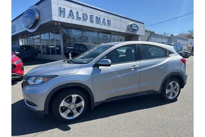 $19500 : Honda HR-V 2018 AWD LX 4dr C image 1